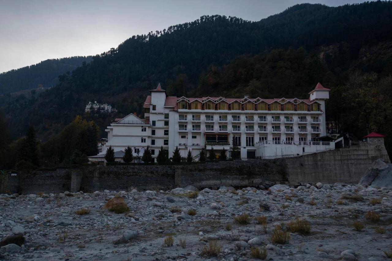 Mastiff Grand Manali Resort Exteriér fotografie