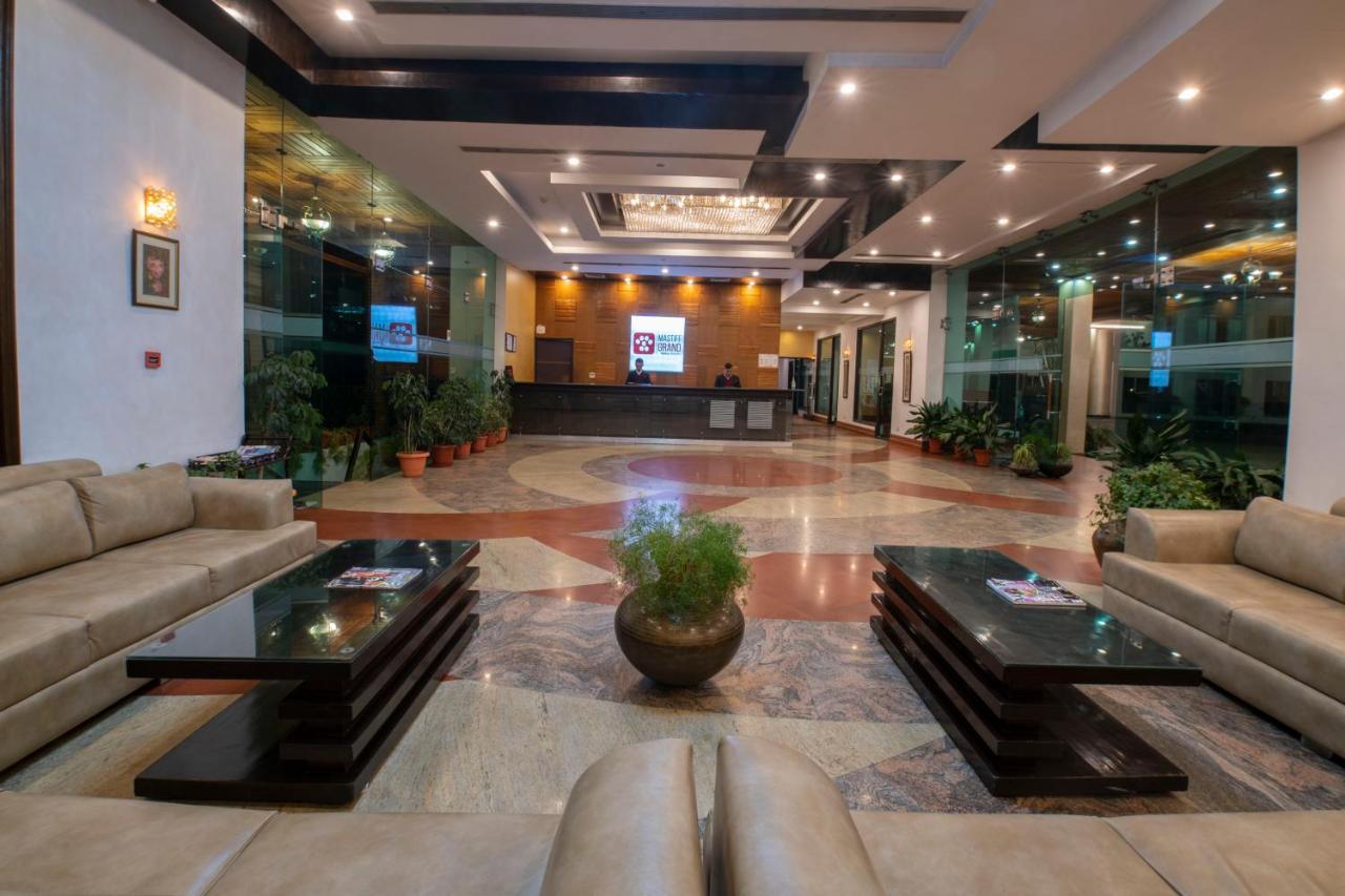 Mastiff Grand Manali Resort Exteriér fotografie